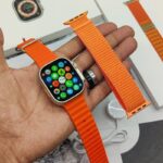 Watch 8 Ultra, Apple Logo 49mm (Orange Strap)